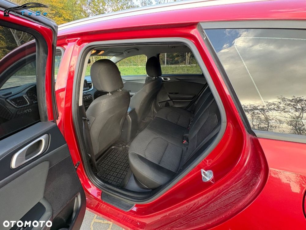 Kia Ceed 1.4 L Business Line Plus - 20