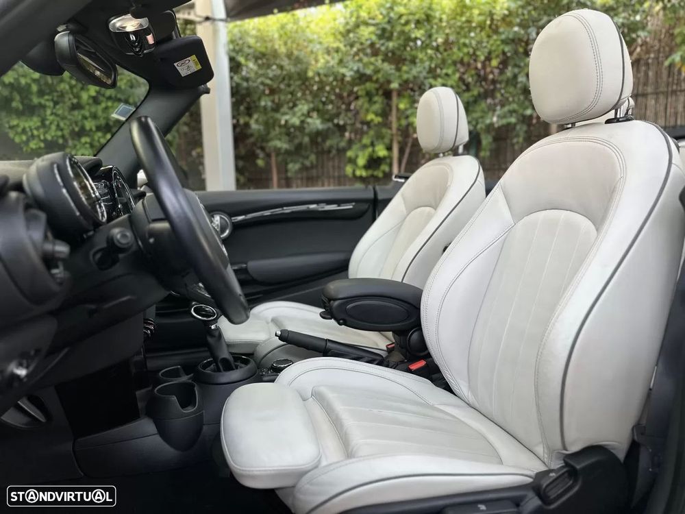 MINI Cabrio Cooper D Auto - 12