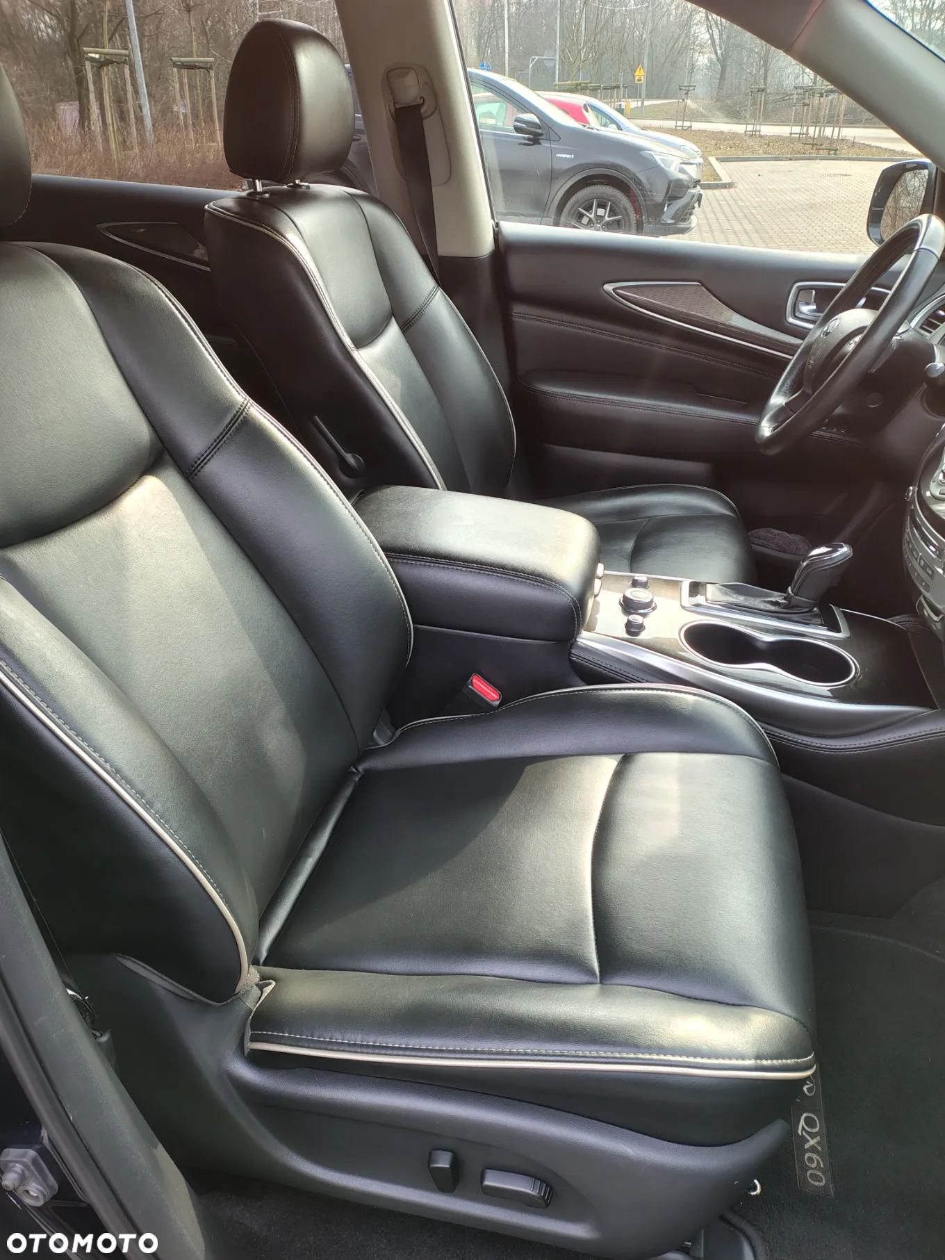 Infiniti QX60 - 12