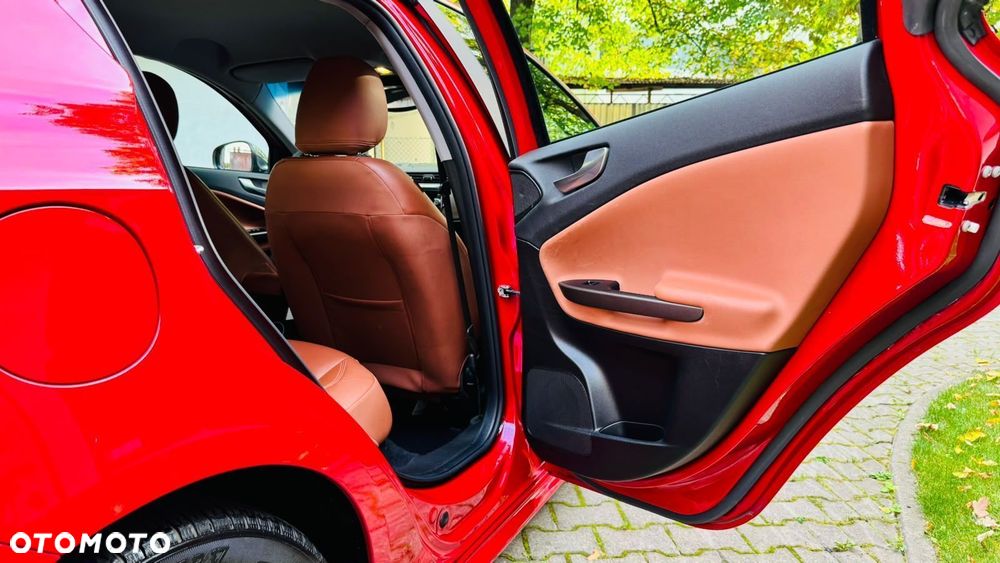 Alfa Romeo Giulietta 1.4 TB MultiAir Exclusive - 15