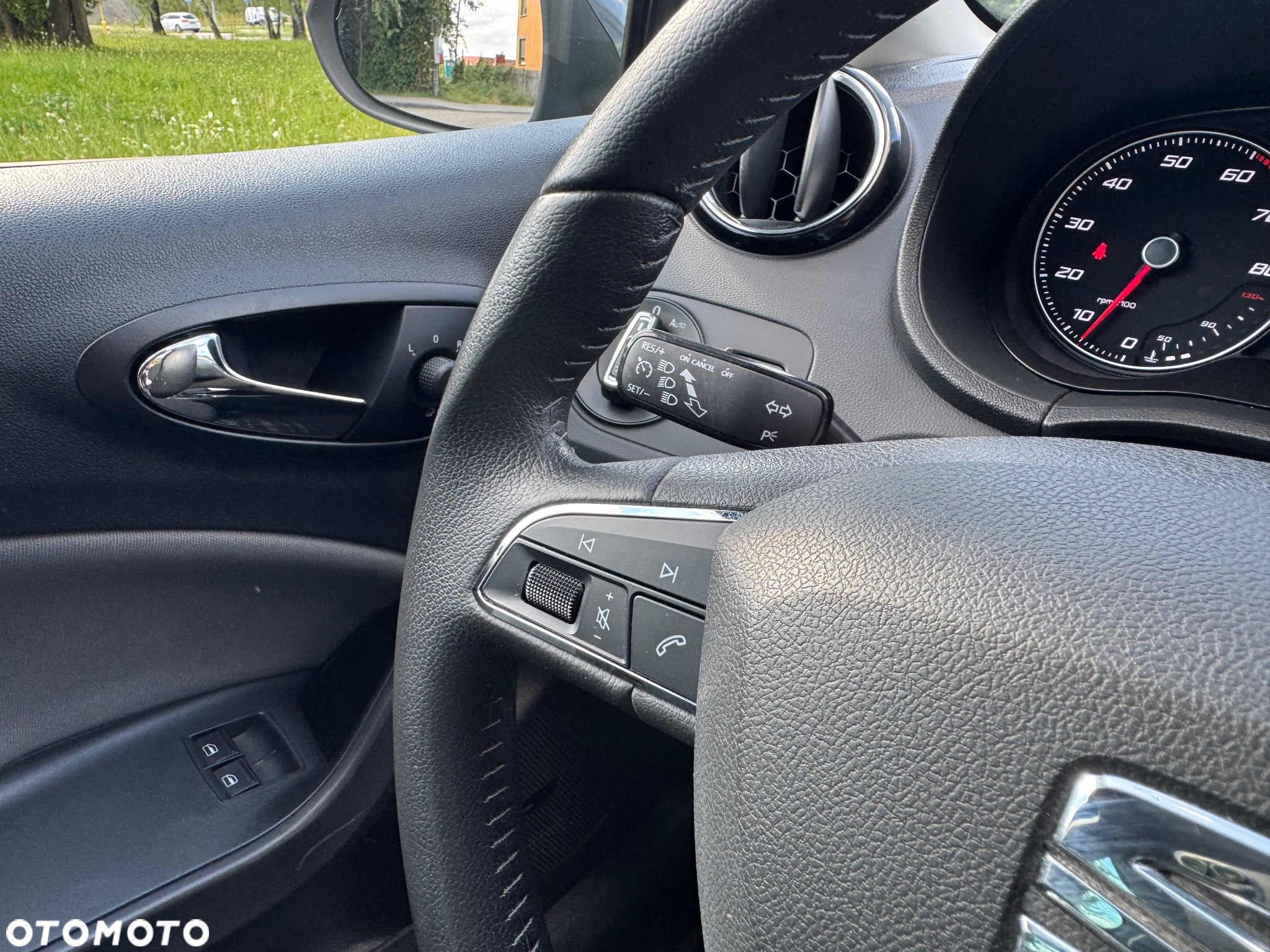 Seat Ibiza 1.2 TSI CONNECT - 20