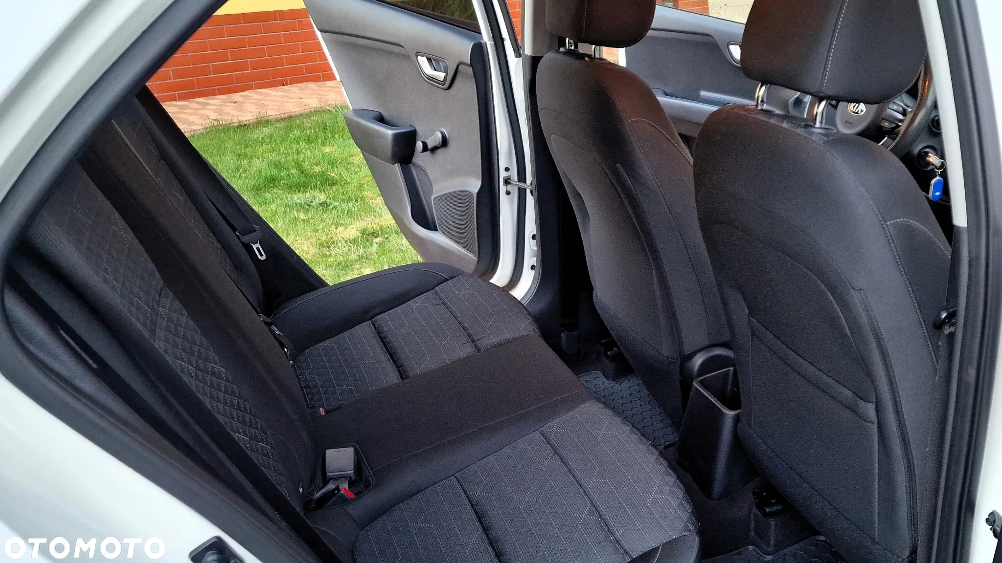 Kia Rio 1.2 M - 20