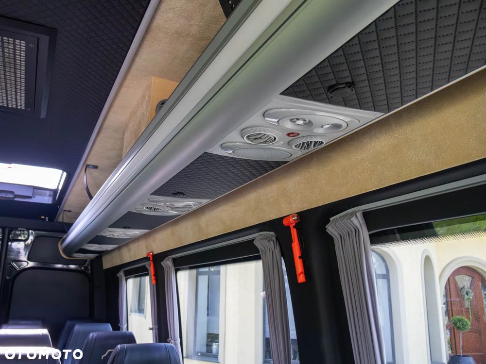 Mercedes-Benz SPRINTER 3.0 V6 / AUTOBUS 21-MIEJSC / ZABUDOWA MERCUS + PLECAK / AUTOMAT / TV + LODÓWKA / FULL WERSJA / ZNIKOMY PRZEBIEG 70 TYŚ KM! / STAN FABRYCZNIE NOWY! - 24