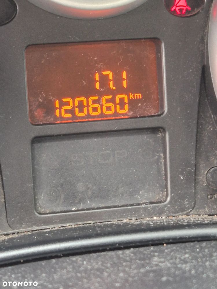 Peugeot 207 - 9
