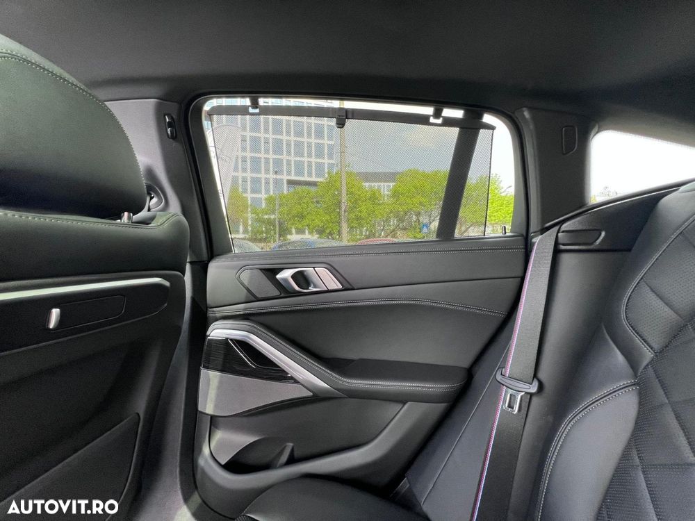 BMW X6 xDrive40i AT MHEV - 19