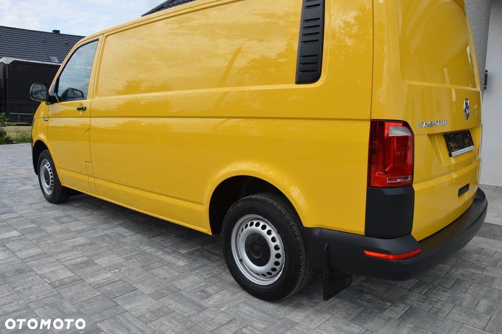 Volkswagen Transporter - 12