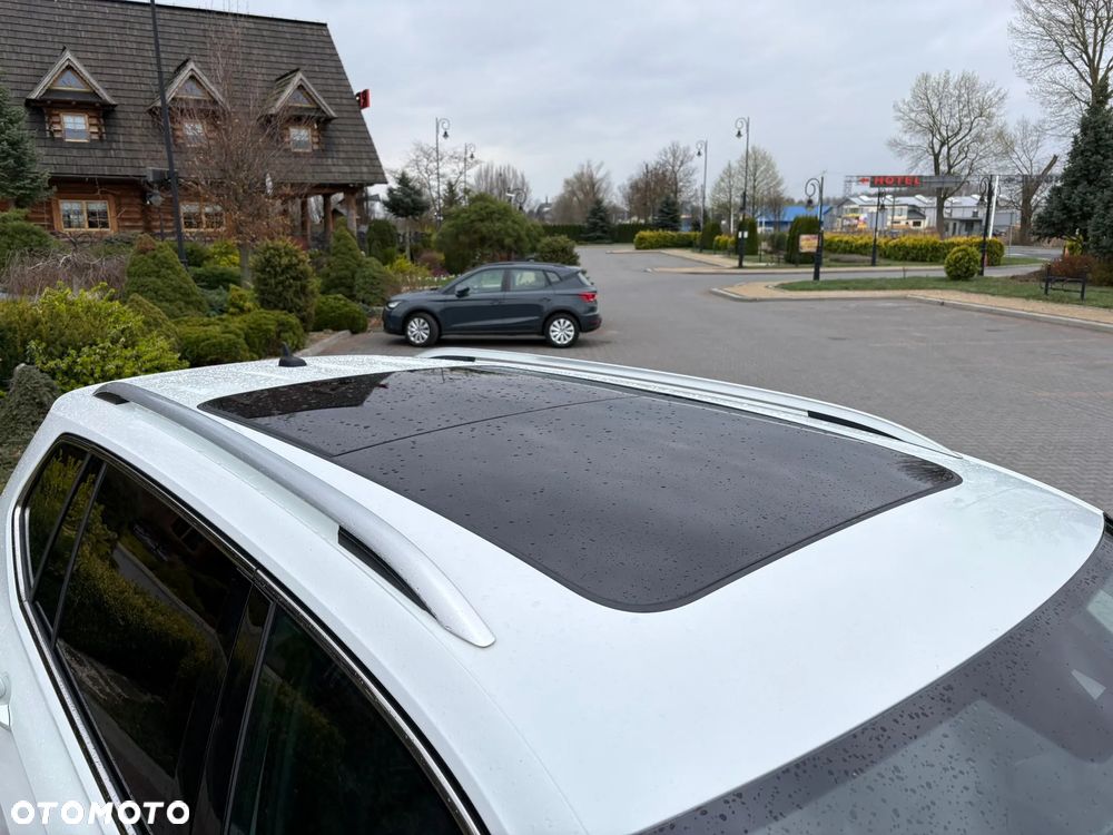 Volkswagen Tiguan 2,0 TSI OPF 4Motion DSG R-Line - 5