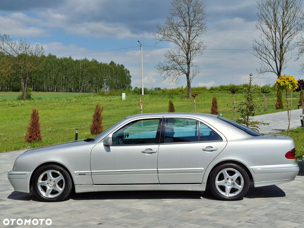 Mercedes-Benz Klasa E 220 T CDI Avantgarde - 1