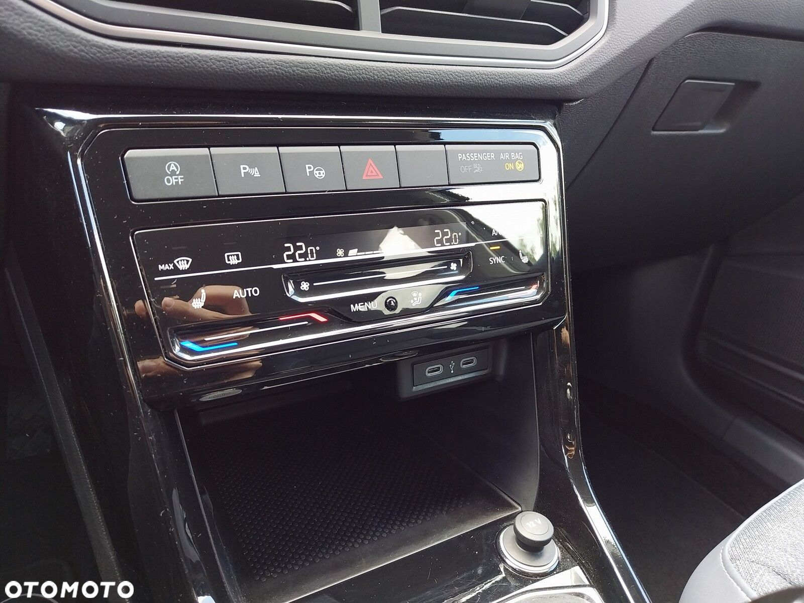 Volkswagen T-Cross - 19
