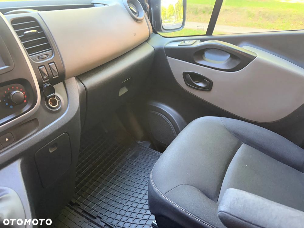Renault Trafic - 24