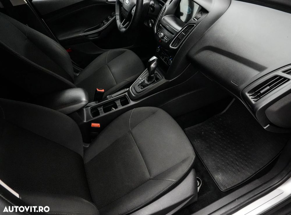 Ford Focus 1.6 TI-VCT Powershift Titanium - 12