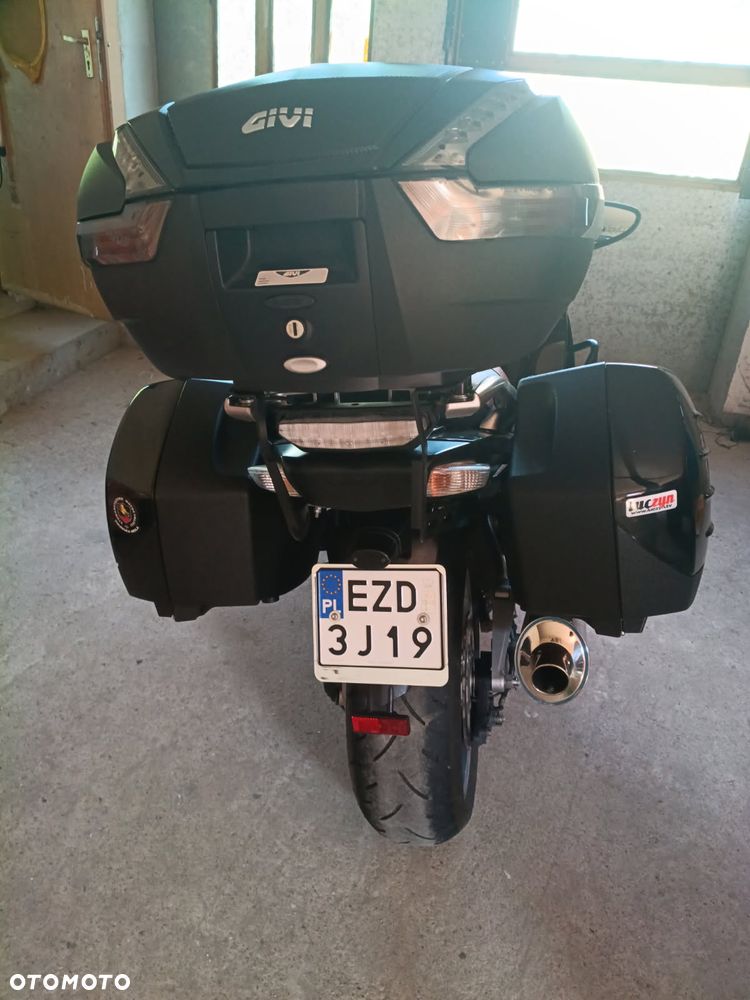 Kawasaki GTR - 17