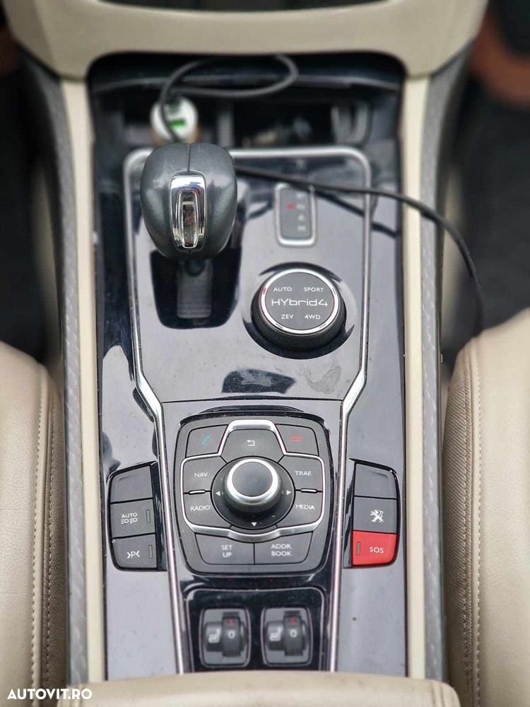 Peugeot 508 RXH Hybrid4 - 8