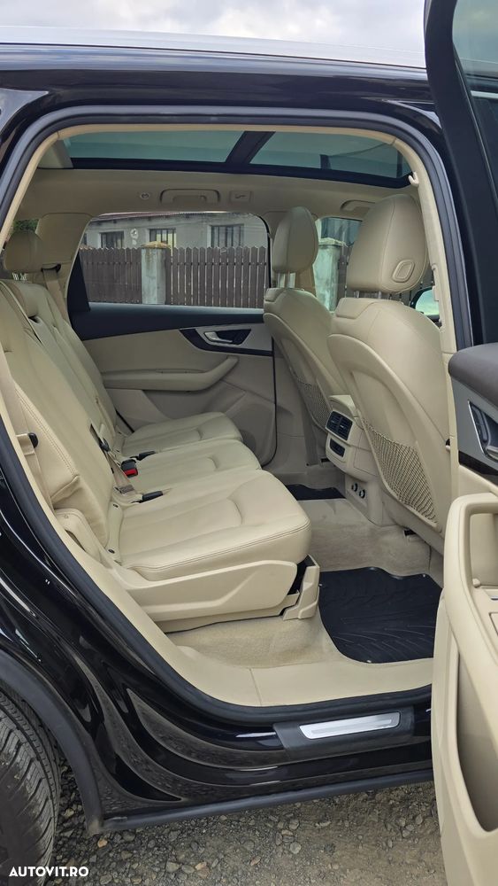 Audi Q7 - 8
