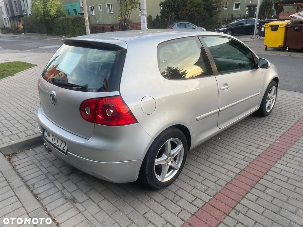 Volkswagen Golf - 3