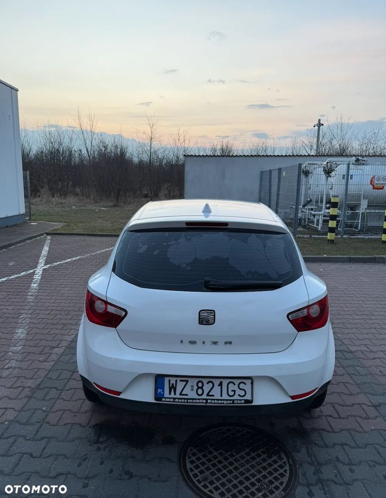 Seat Ibiza SC 1.4 16V Style - 4
