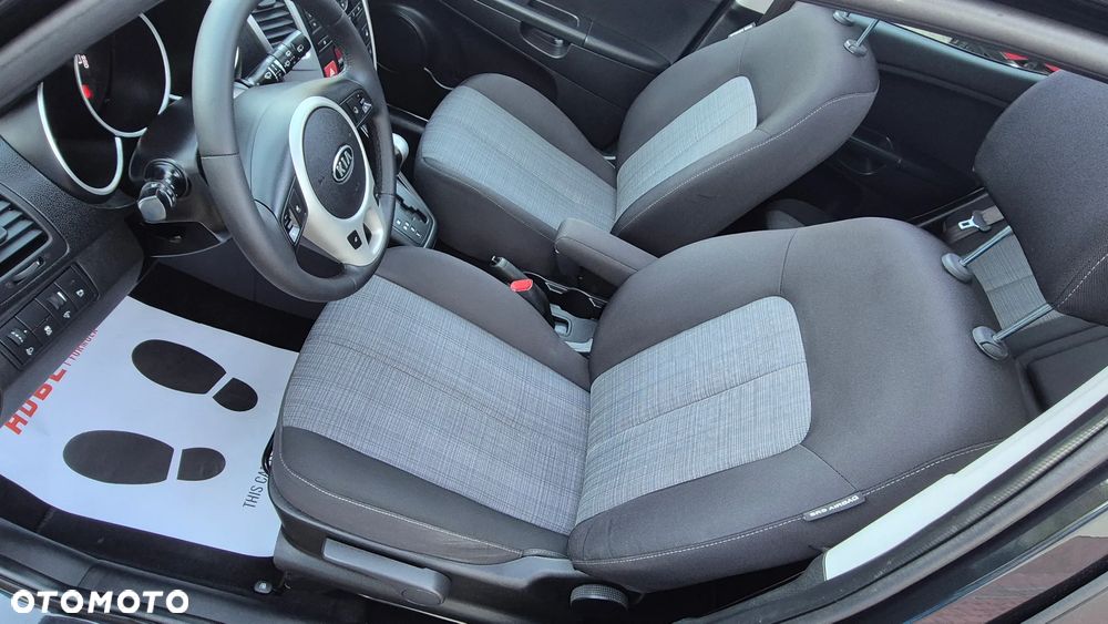 Kia Venga 1.6 CVVT Automatik Fifa World Cup Edition - 18