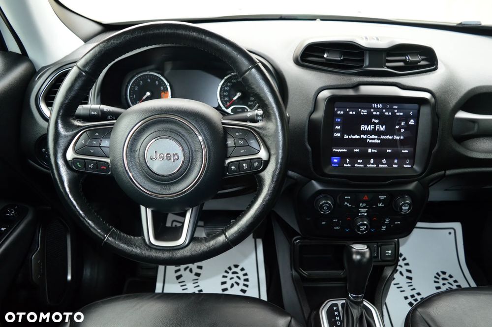 Jeep Renegade - 16