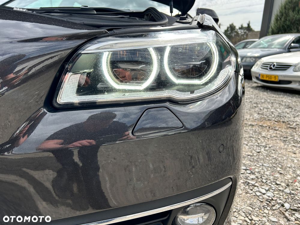 BMW Seria 5 530d Touring Luxury Line - 22