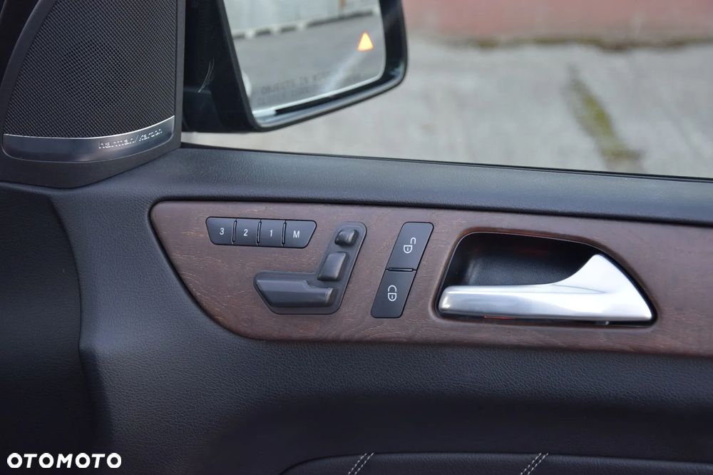 Mercedes-Benz GL 500 4-Matic - 28