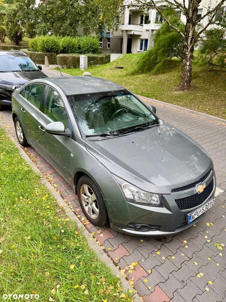 Chevrolet Cruze 1.6 - 2