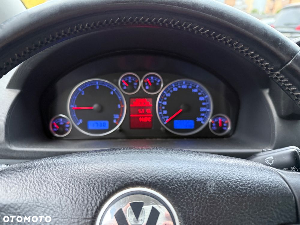 Volkswagen Sharan 2.0 TDI BlueMotion Technology Highline - 21