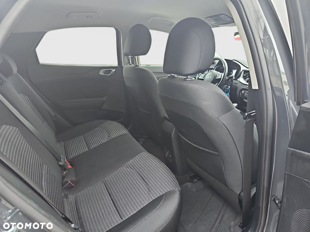 Kia XCeed 1.5 T-GDI M - 14