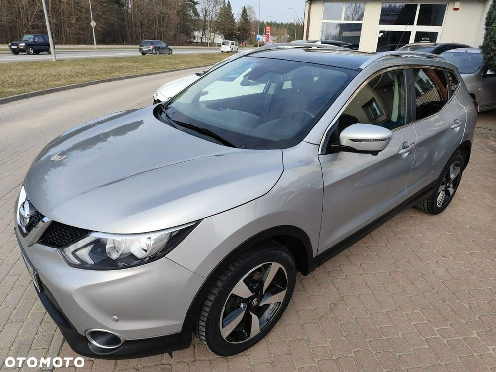 Nissan Qashqai 1.2 DIG-T N-Connecta EU6 - 8