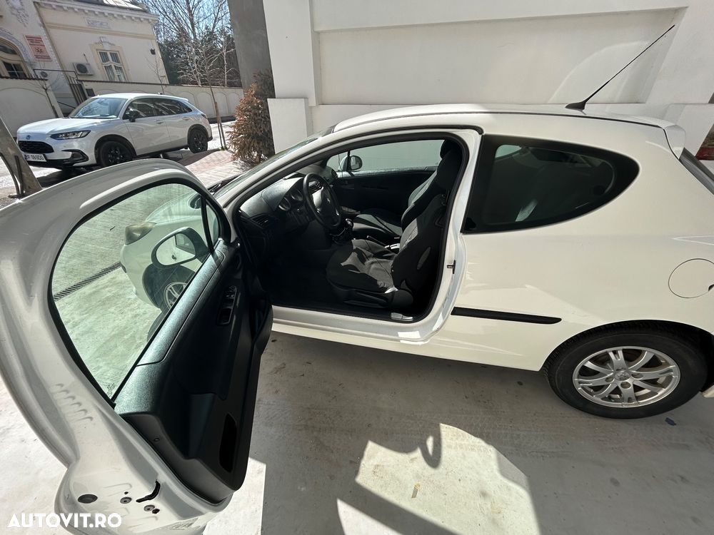 Peugeot 207 1.6 HDI FAP Eclipse - 7