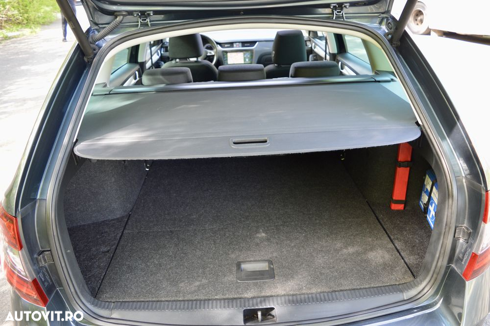 Skoda Octavia 2.0 TDI Style - 30