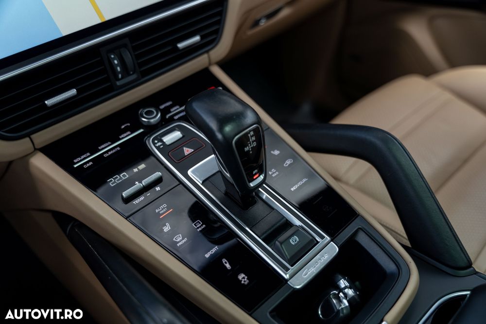 PORSCHE Cayenne 2018 — imagine 29