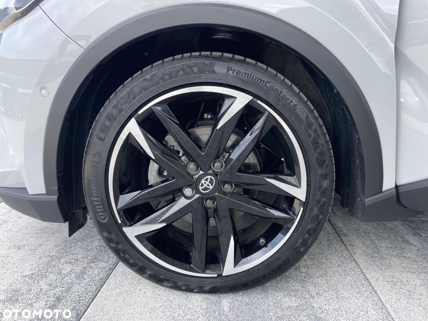 Toyota C-HR - 26