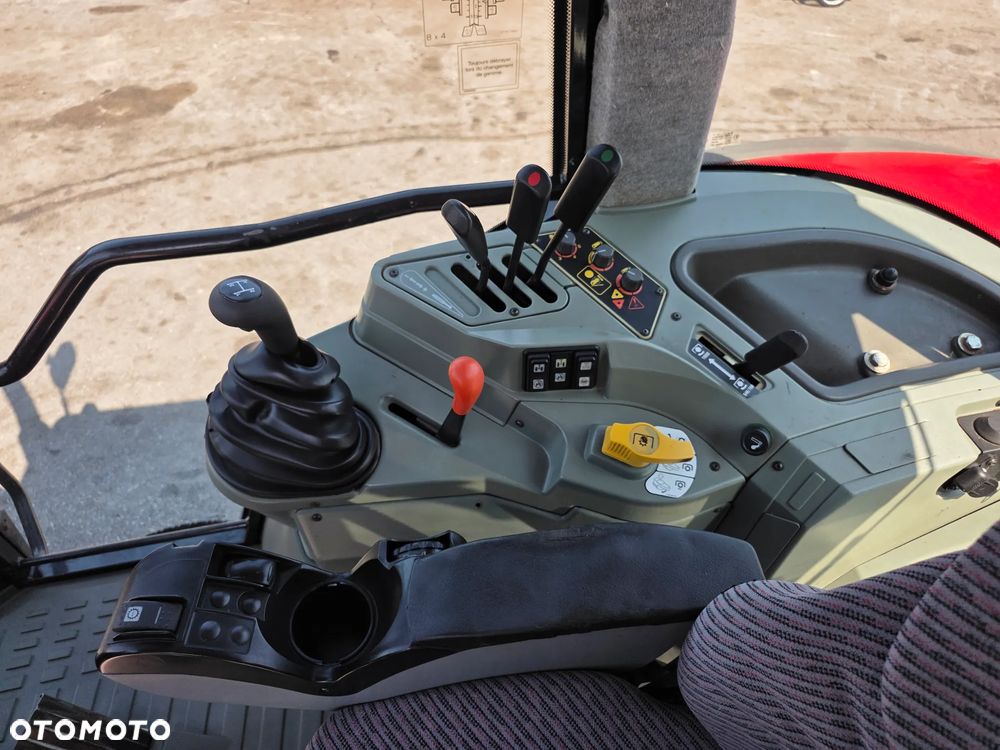 Massey Ferguson 8250 - 10
