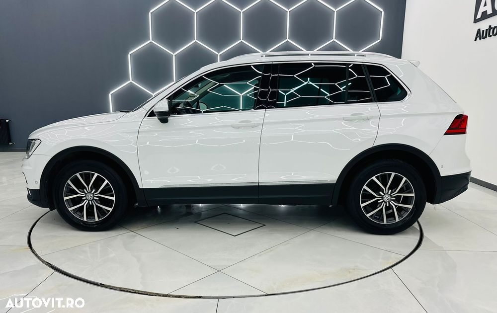 Volkswagen Tiguan - 35