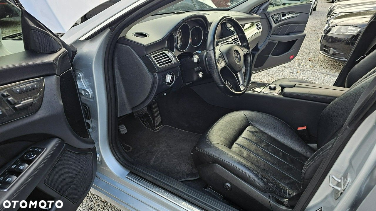 Mercedes-Benz CLS - 22