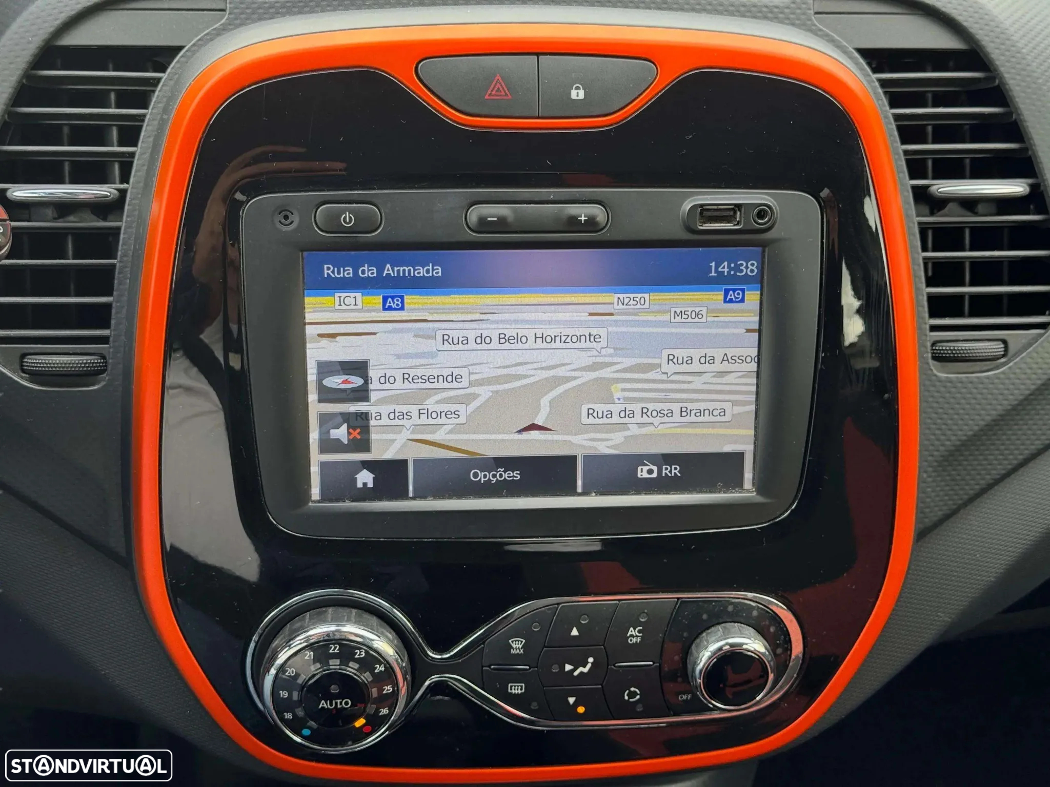 Renault Captur 1.0 TCe Exclusive Bi-Fuel - 14