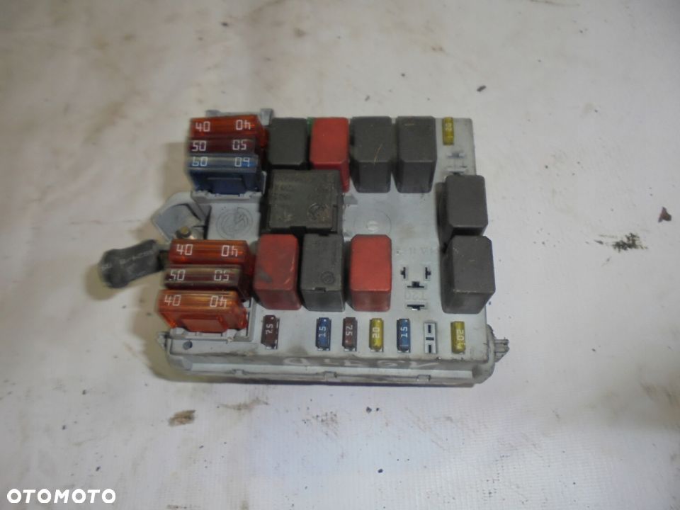 SKRZYNKA BEZPIECZNIKOW ALFA 147 1.9 JTD - 2