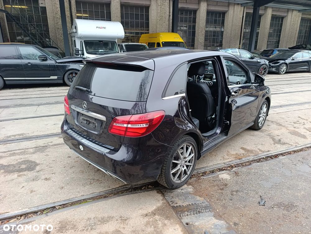 Mercedes-Benz Klasa B 250 4Matic 7G-DCT - 7