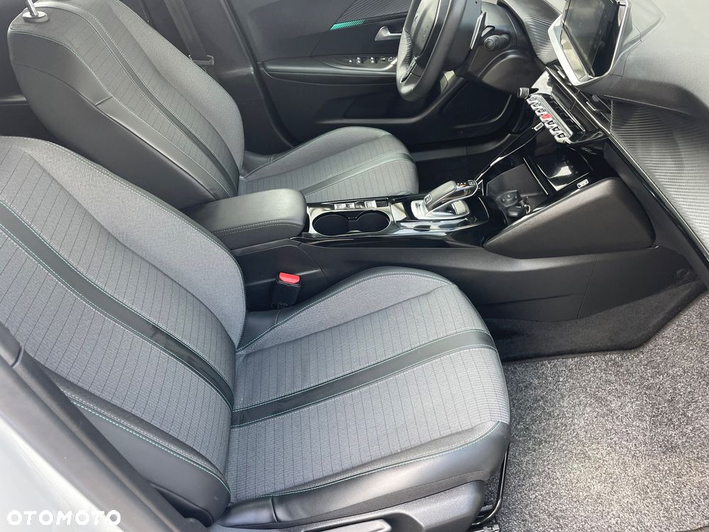 Peugeot 2008 PureTech 130 EAT8 Allure - 8