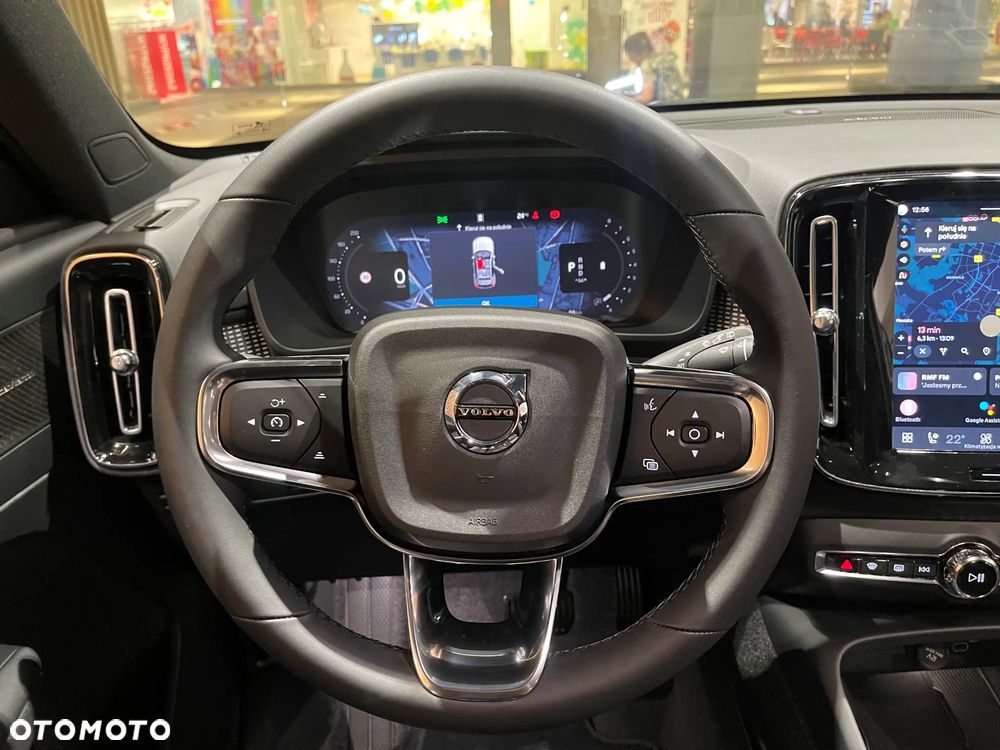 Volvo XC 40 B3 Plus Dark - 8