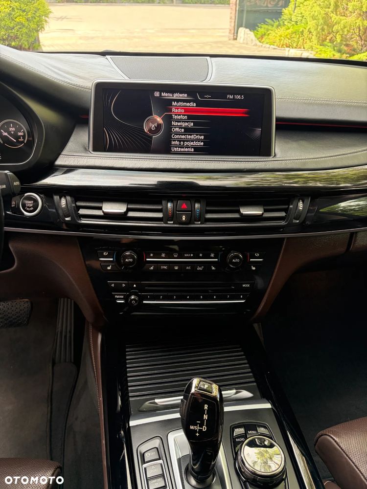 BMW X5 xDrive50i Sport-Aut - 22