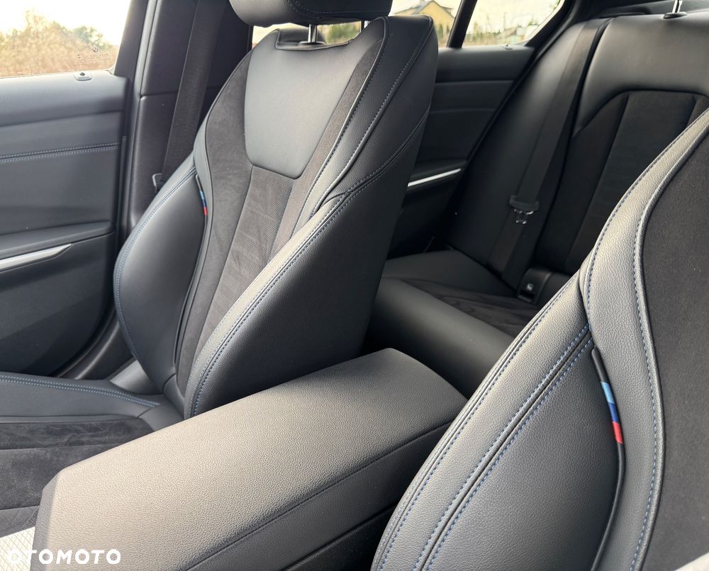 BMW Seria 3 320d xDrive M Sport sport - 36