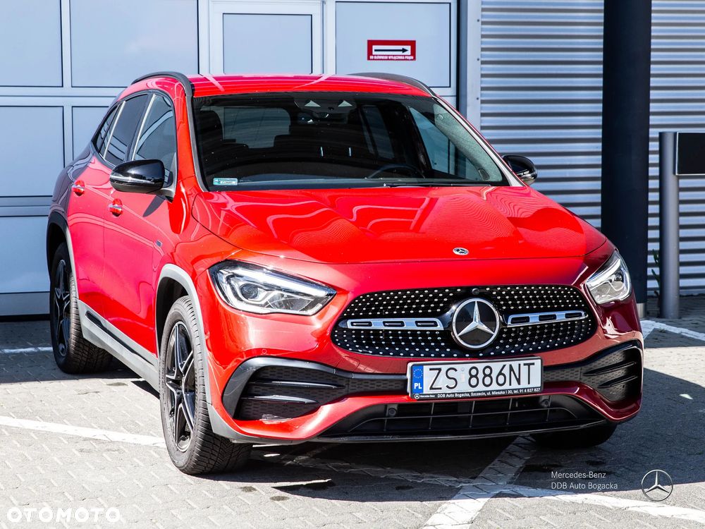 Mercedes-Benz GLA 250e AMG Line - 10