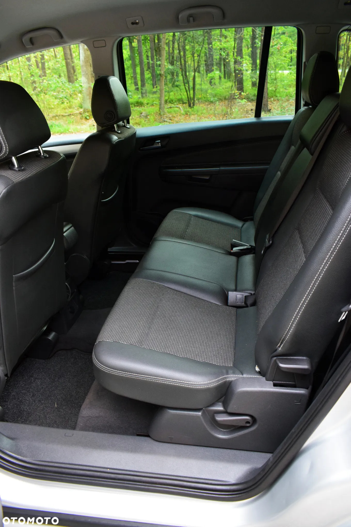 Opel Zafira 1.8 Cosmo - 17