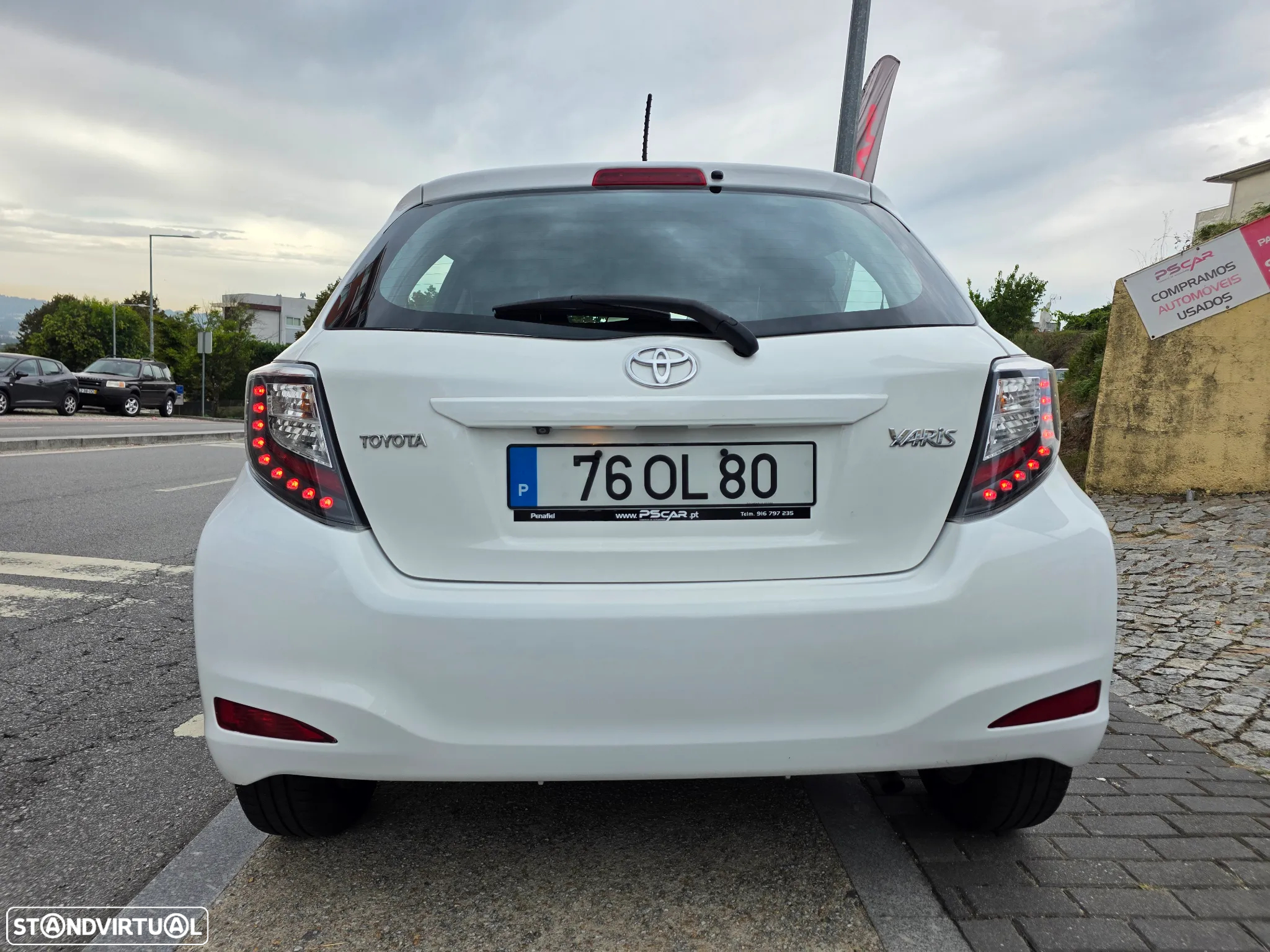 Toyota Yaris 1.0 VVT-i Comfort +PS Style+P.Techno - 9