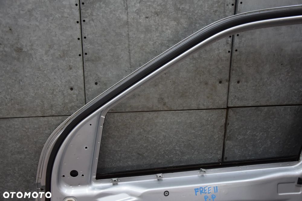 LAND ROVER FREELANDER II DRZWI PRAWE PRZÓD LISTWA - 15