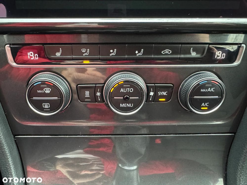 Volkswagen Golf 1.4 TSI (BlueMotion Technology) Comfortline - 19