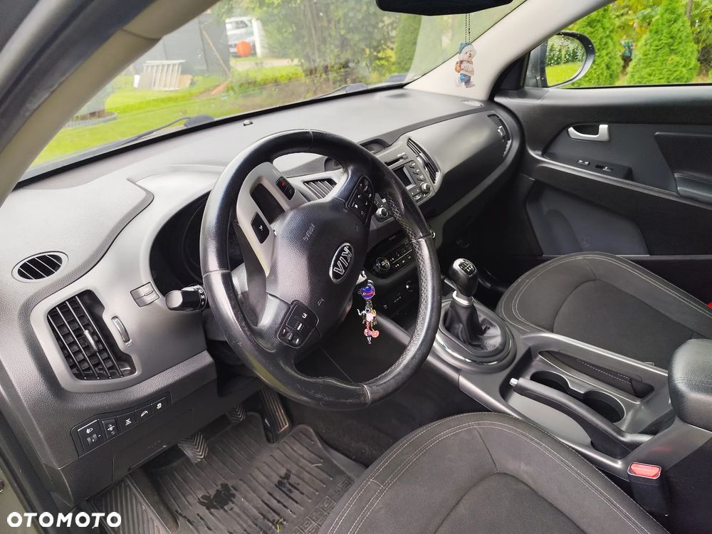 Kia Sportage 2.0 CRDI L AWD - 9