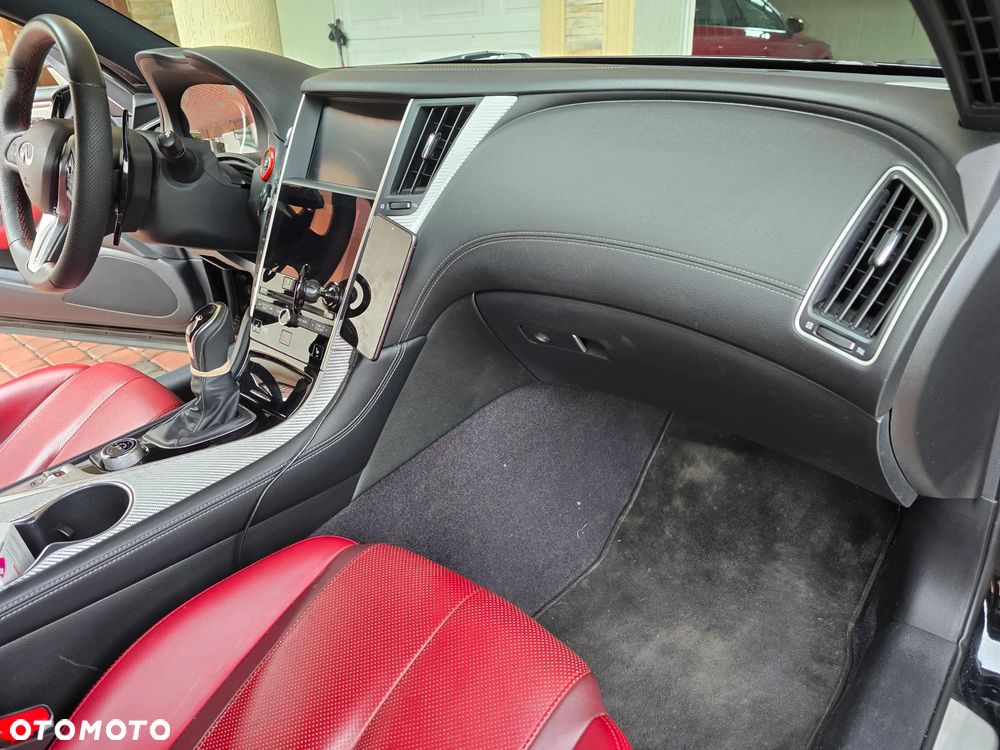 Infiniti Q60 - 14