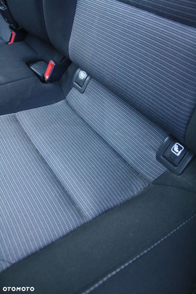 Hyundai i30 1.6 CRDi Premium - 22